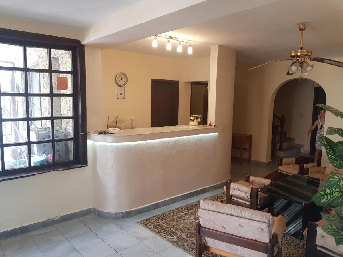 Hotel Dvete Brezi à Burgas Extérieur photo