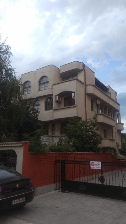 Hotel Dvete Brezi à Burgas Extérieur photo